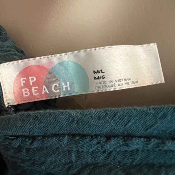 Free People Beach Swim Cover Up With Side Ties Size Medium/Large - Picture 6 of 7